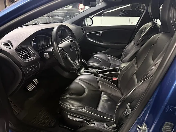 Volvo V40 2017 photo 4