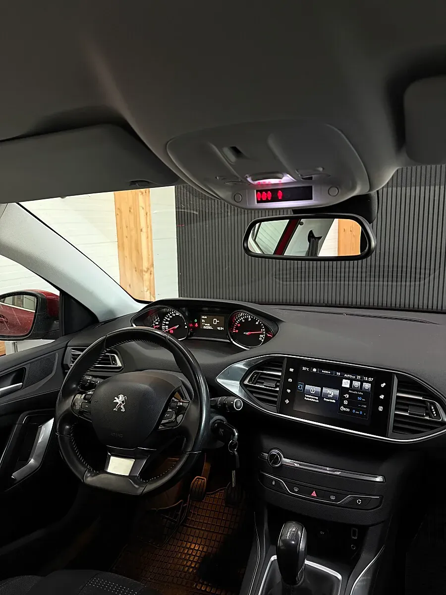 Peugeot 308 2015 photo 5