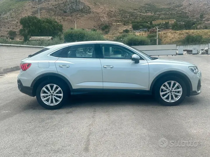 Audi Q3 2022 photo 3