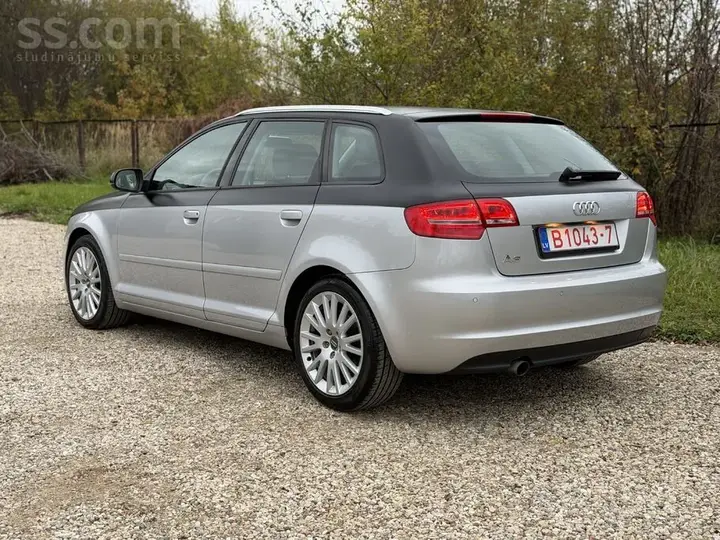 Audi A3 2011 photo 2