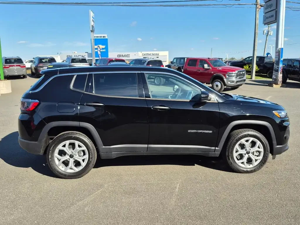 Jeep Compass 2026 photo 4