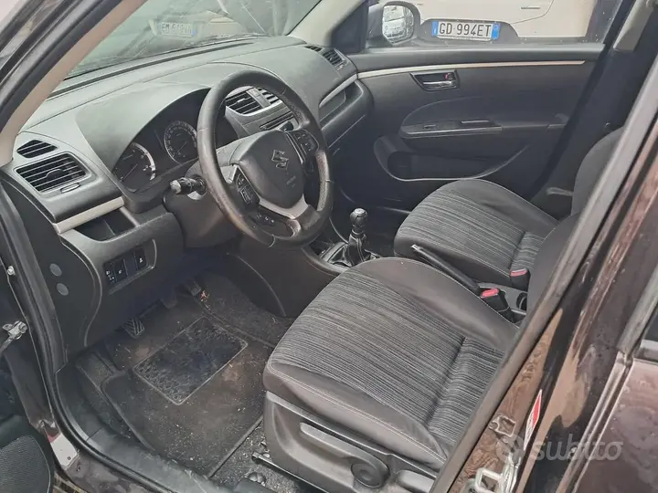 Suzuki Swift 2013 photo 5