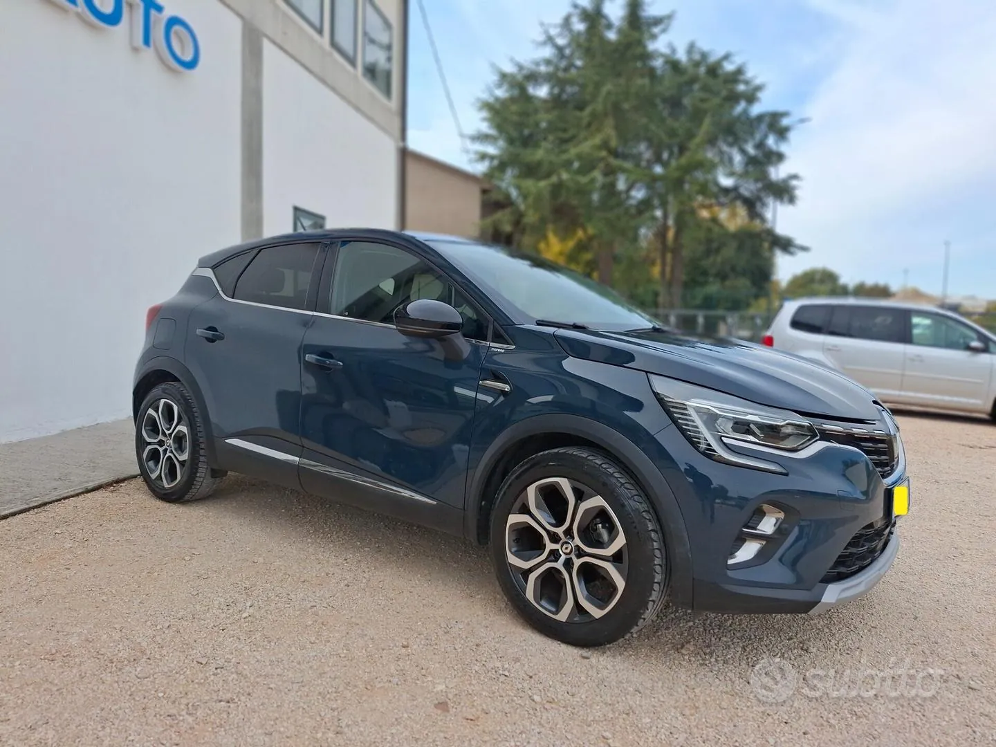 Renault Captur 2022 photo 2