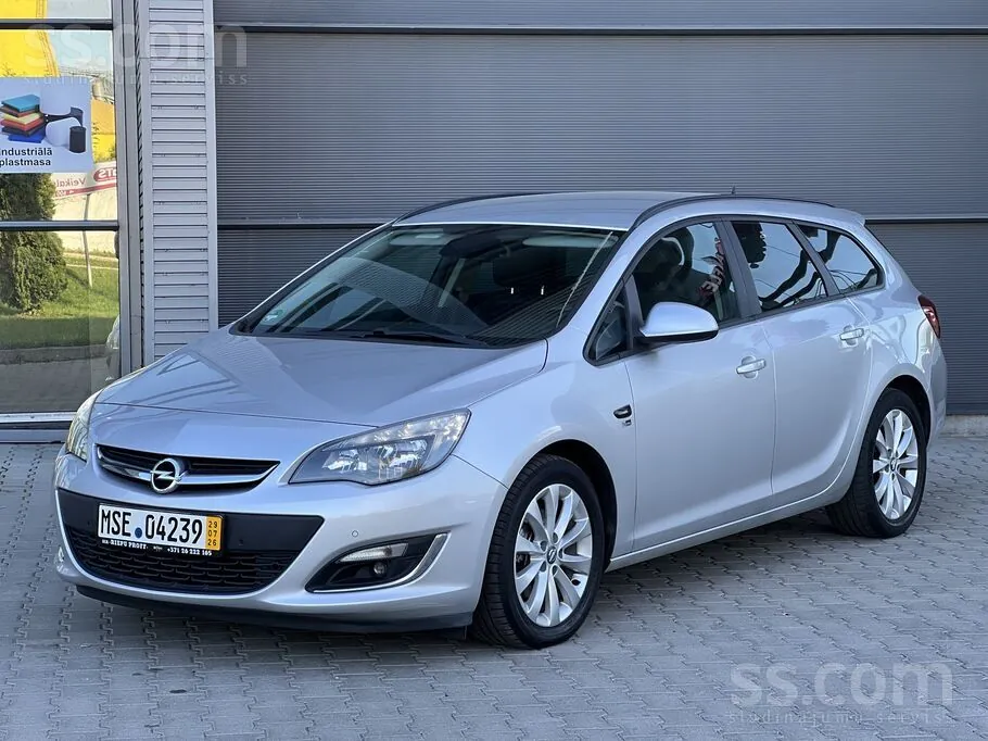 Opel Astra 2012 photo 5
