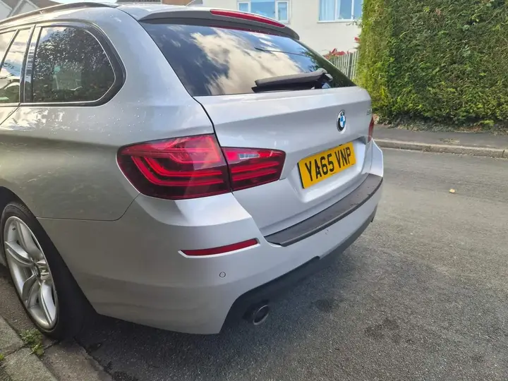 BMW 5 Series 2015 photo 4