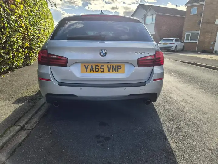 BMW 5 Series 2015 photo 5