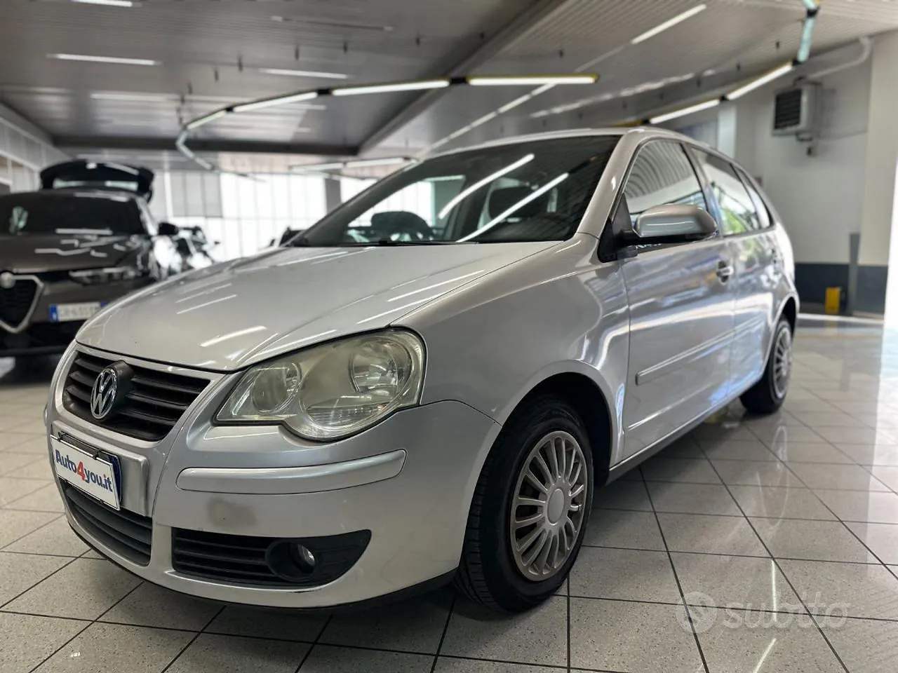 Volkswagen Polo 2006 photo 2