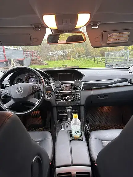 Mercedes-Benz E 250 2010 photo 4