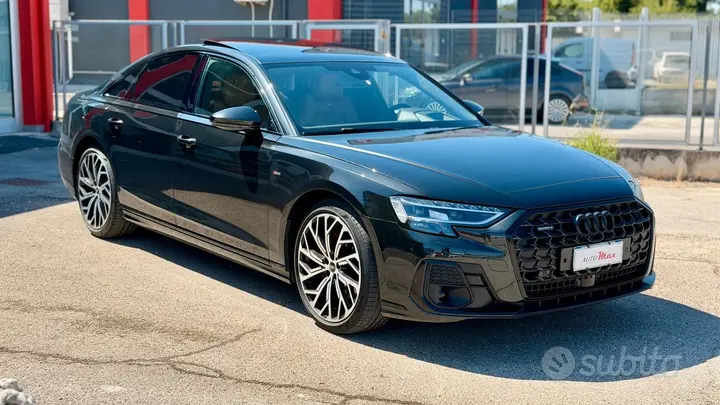 Audi A8 2022 photo 4