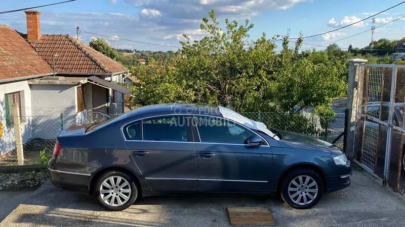 Volkswagen Passat 2009 photo 2