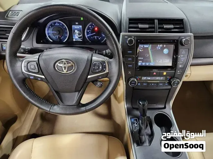 Toyota Camry 2017 photo 2