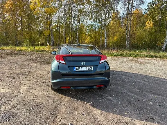 Honda Civic 2012 photo 2