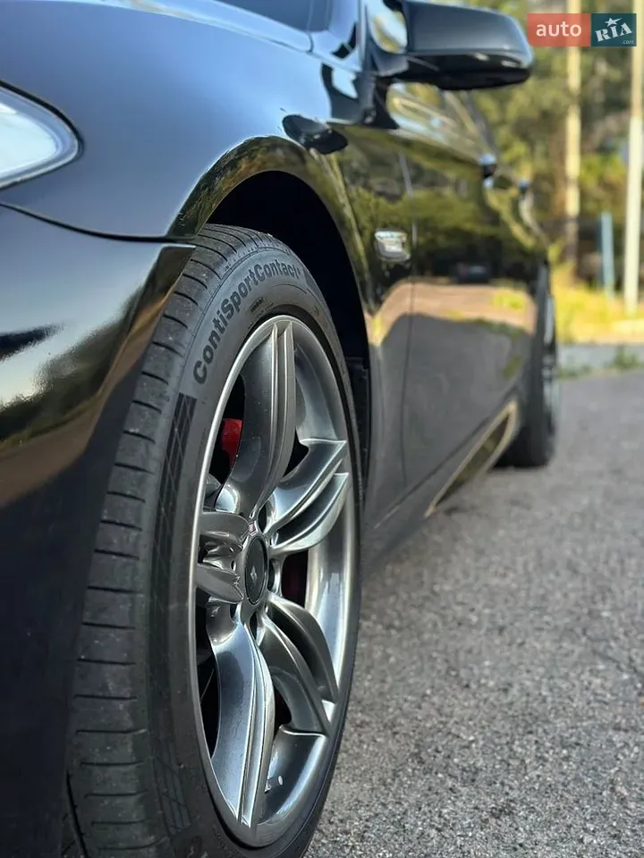 BMW 5 Series 2012 photo 3