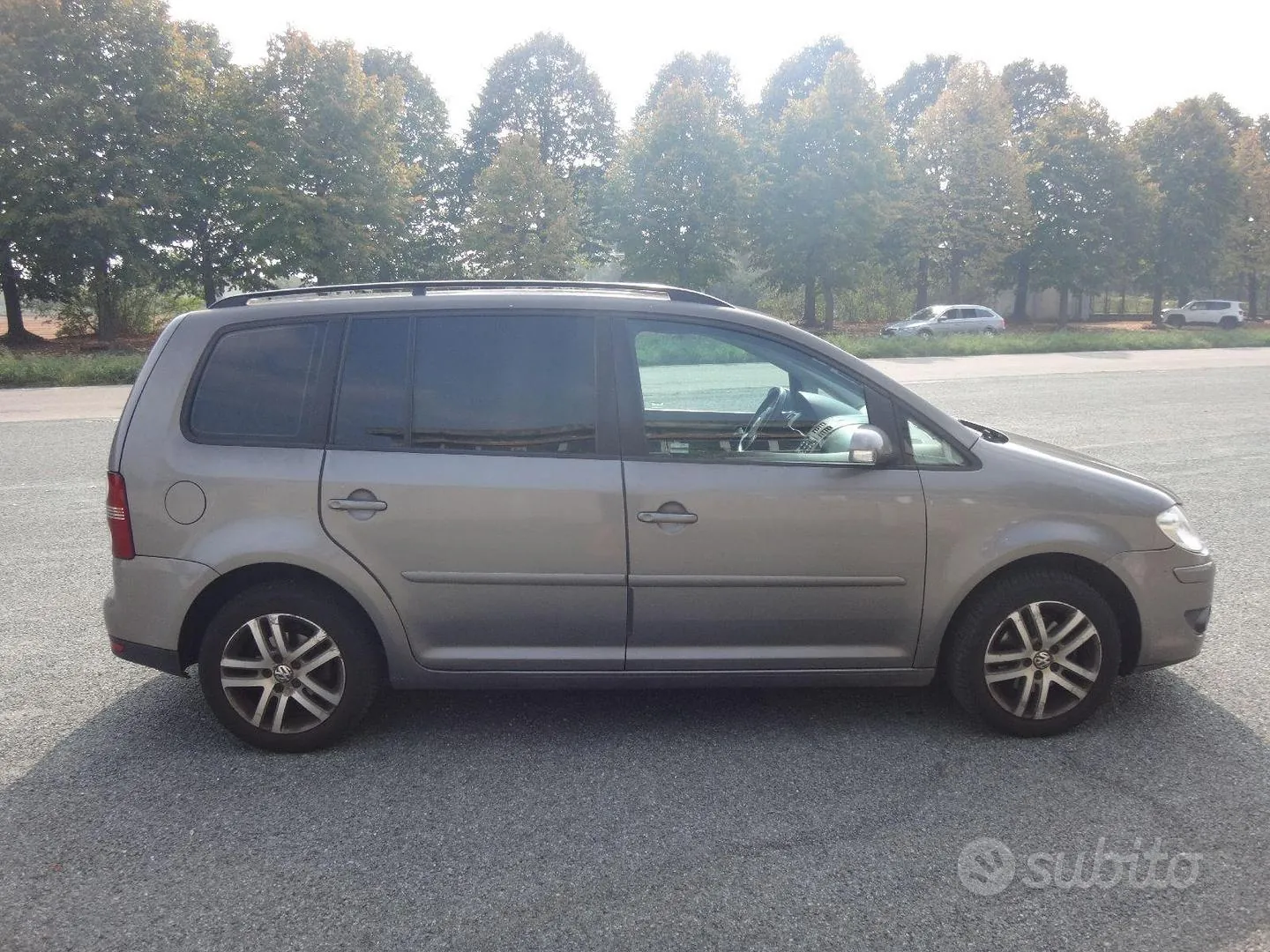 Volkswagen Touran 2007 photo 3