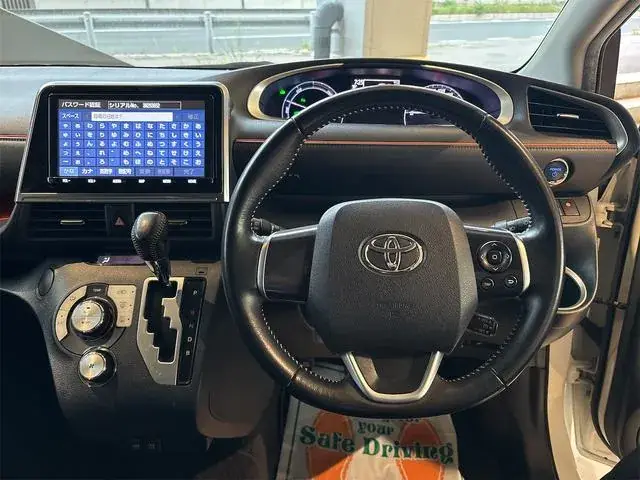 Toyota Sienta 2019 photo 2