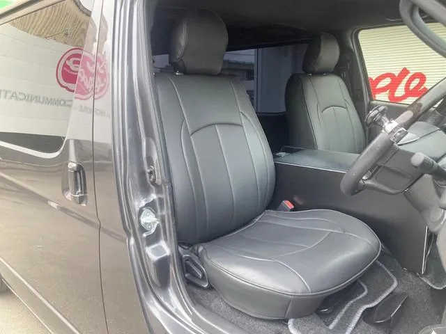 Toyota Hiace 2020 photo 2