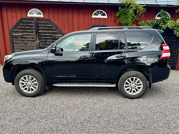 Toyota Land Cruiser 2014 photo 4