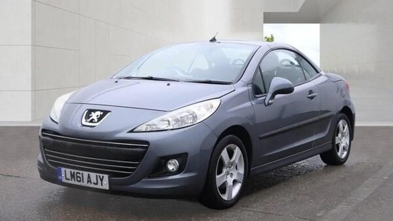 Peugeot 207 2011 photo 4
