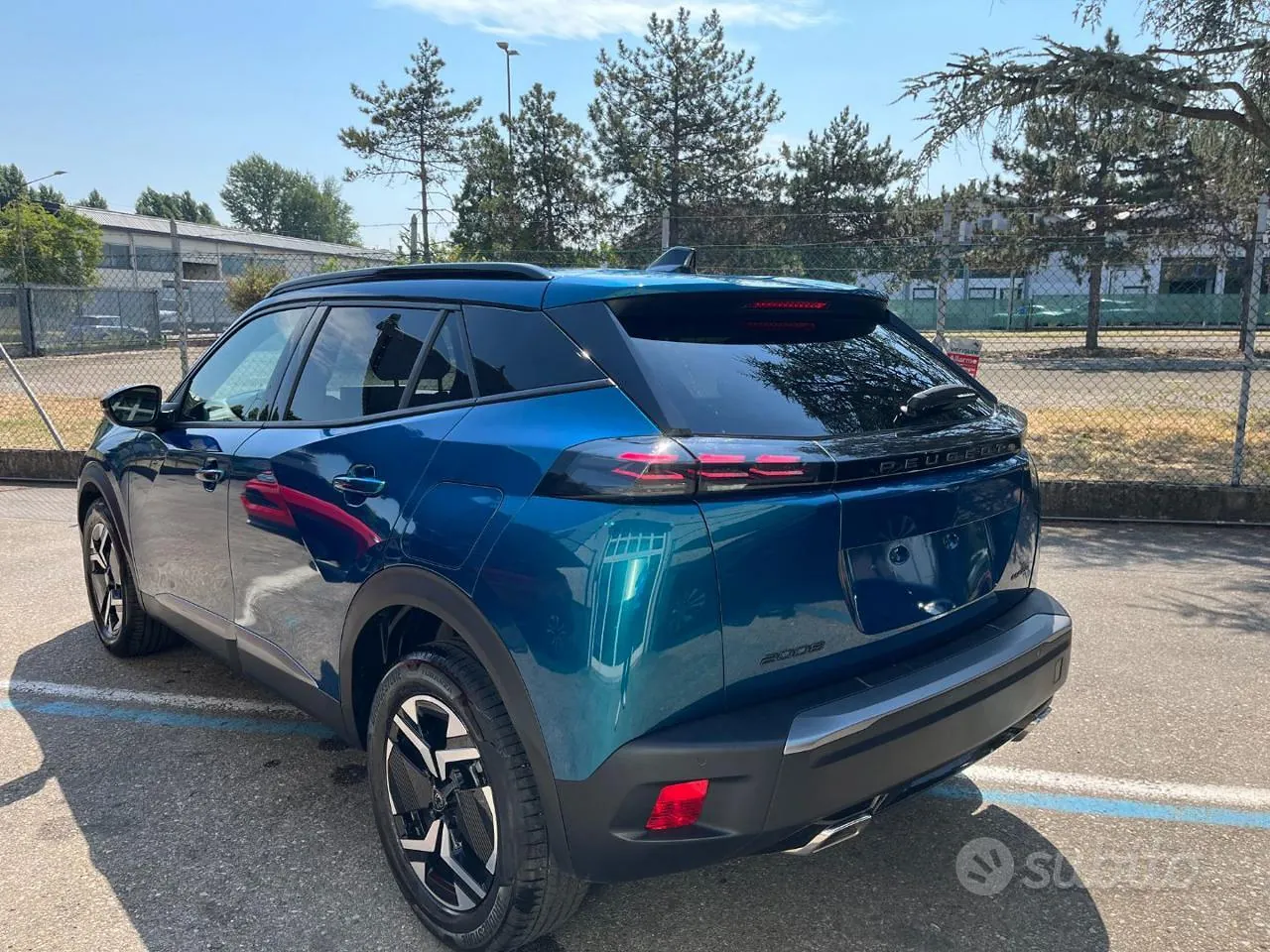 Peugeot 2008 2025 photo 3