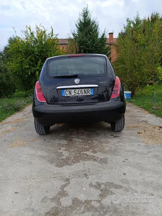 Lancia Ypsilon 2004 photo 5