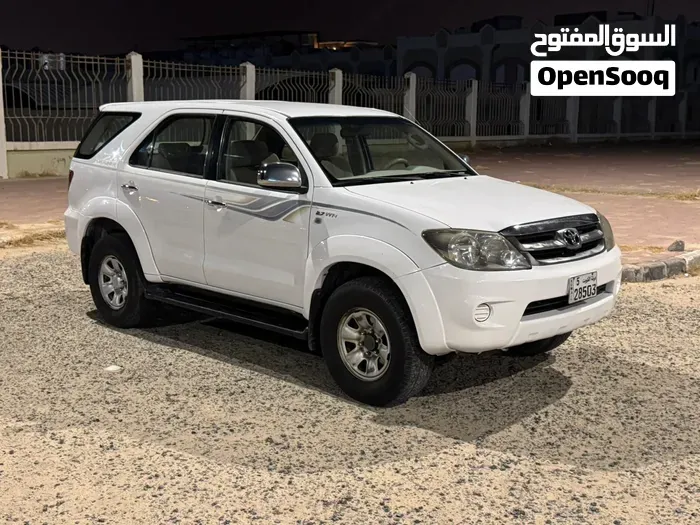 Toyota Fortuner 2007 photo 5