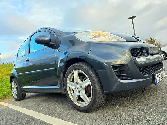 Peugeot 107 2012 photo 4