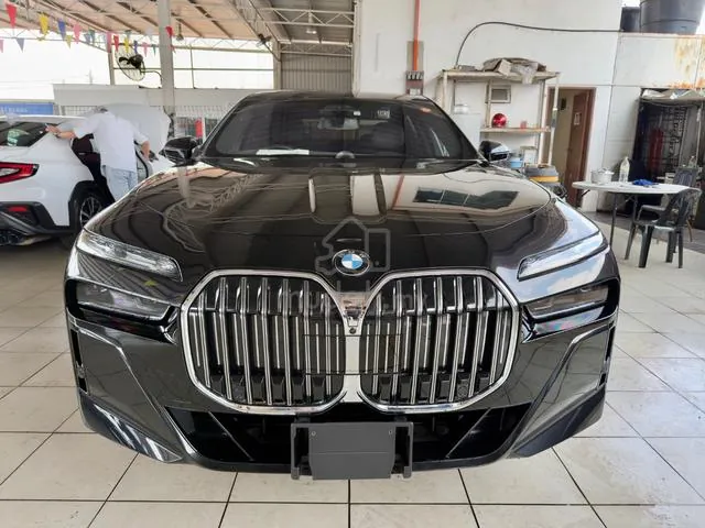 BMW 740I
