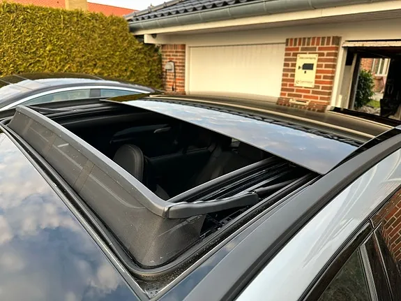 Mercedes-Benz C300 E 2022 photo 4