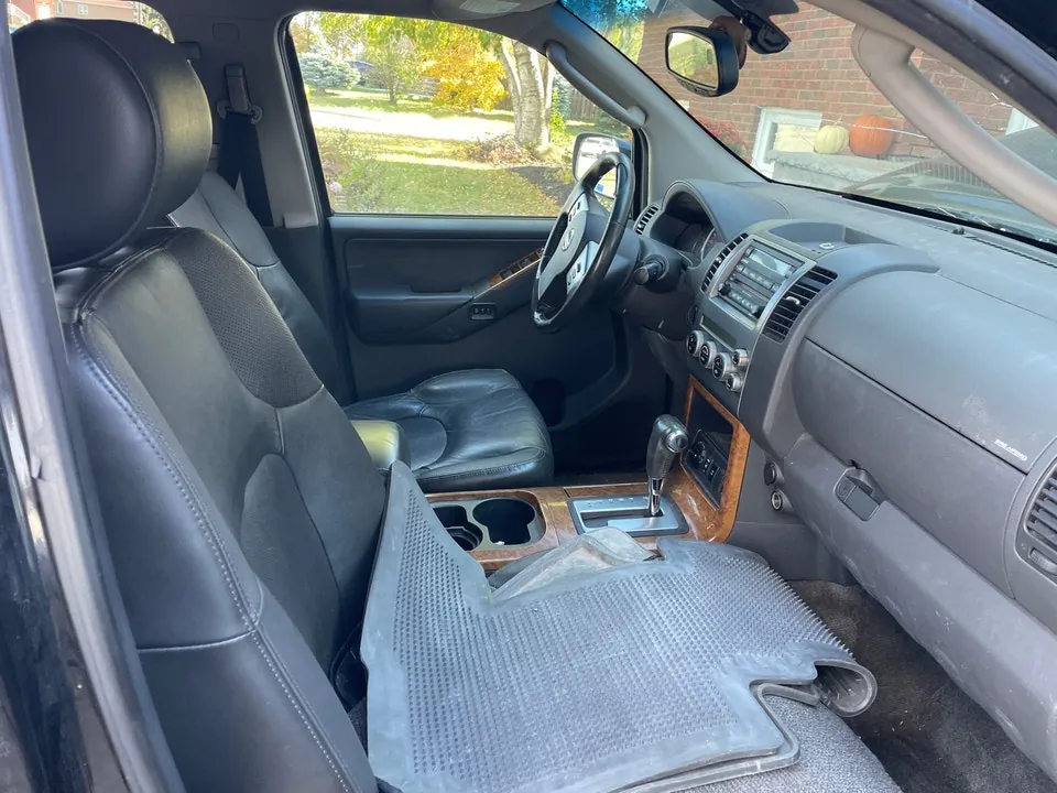 Nissan Pathfinder 2005 photo 4