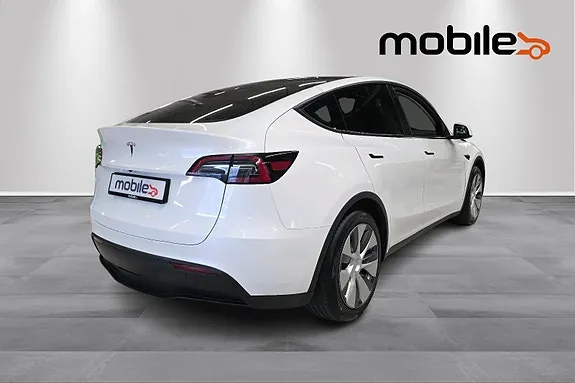 Tesla Model Y 2024 photo 3