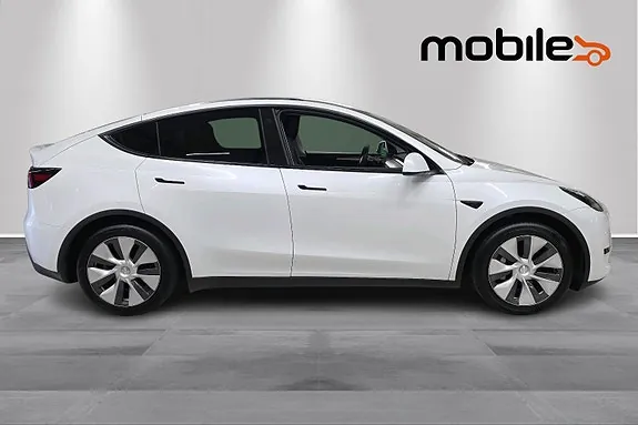 Tesla Model Y 2024 photo 2