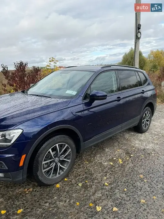 Volkswagen Tiguan 2021 photo 2