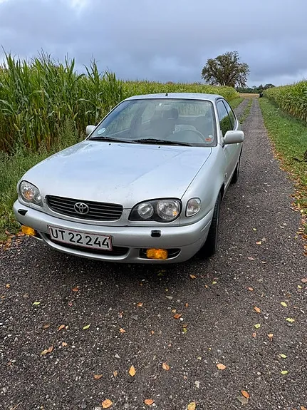 Toyota Corolla 2001 photo 3