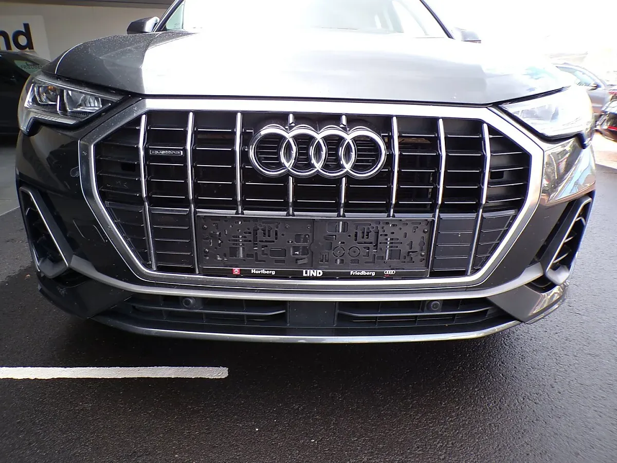 Audi Q3 2019 photo 3