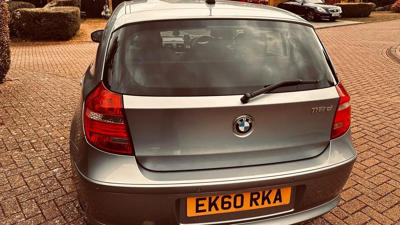 BMW 1 Series 2010 photo 5