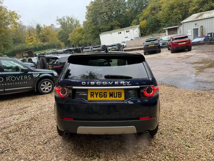 Land Rover Discovery Sport 2016 photo 4