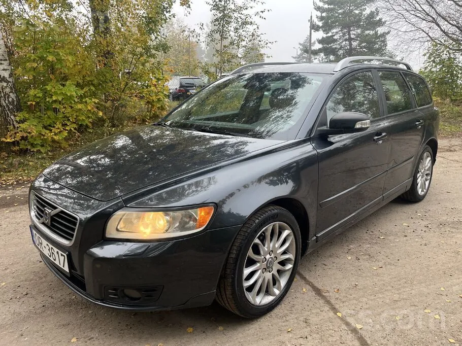 Volvo V50 2009 photo 2