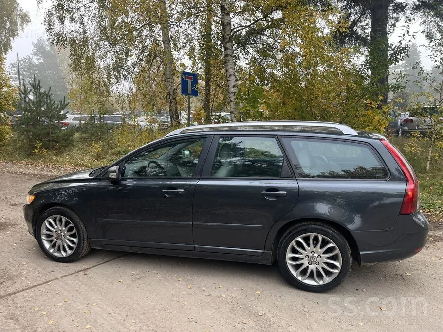 Volvo V50