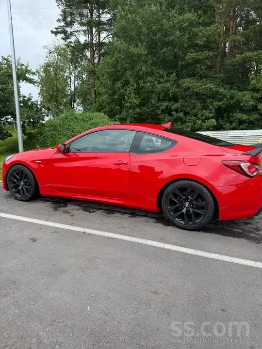 Hyundai Genesis Coupe