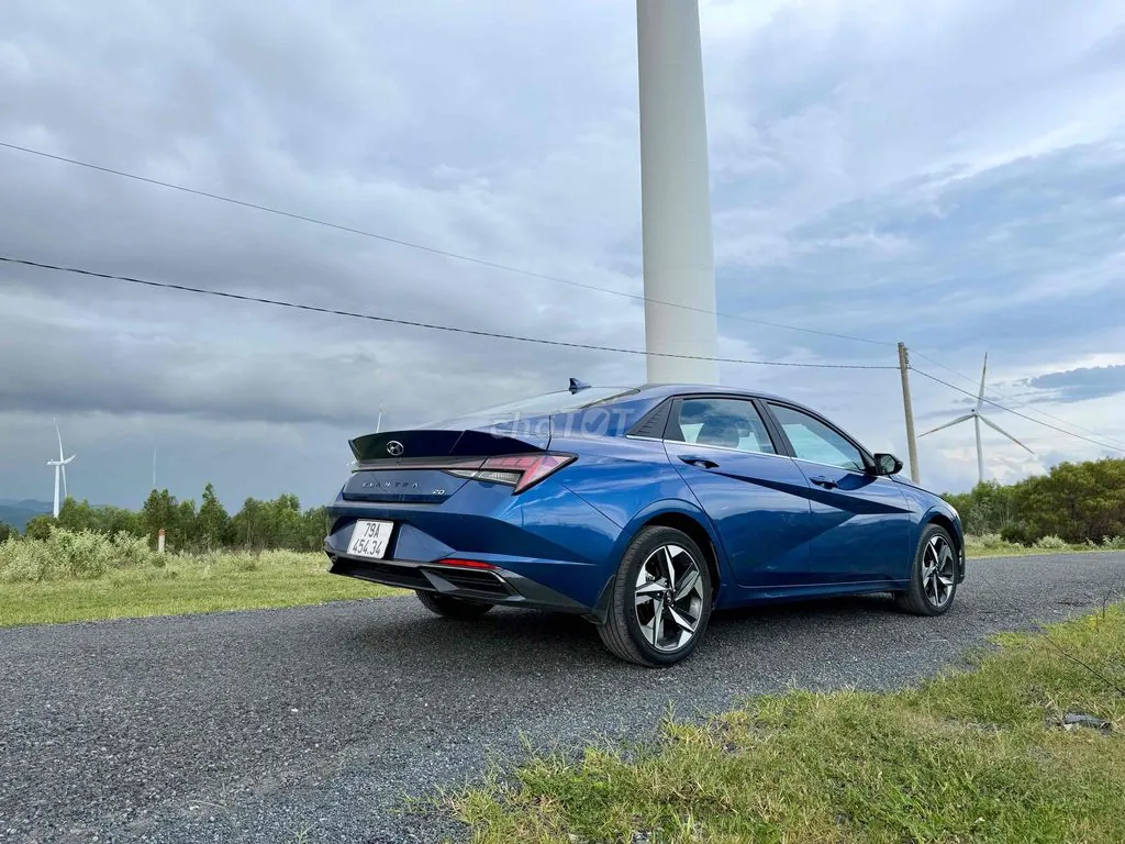 Hyundai Elantra 2022 photo 2