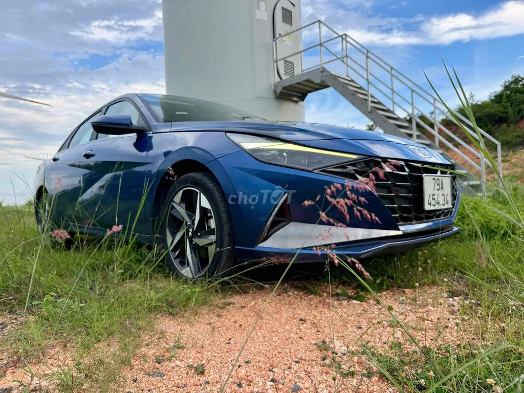 Hyundai Elantra 2022 photo 3