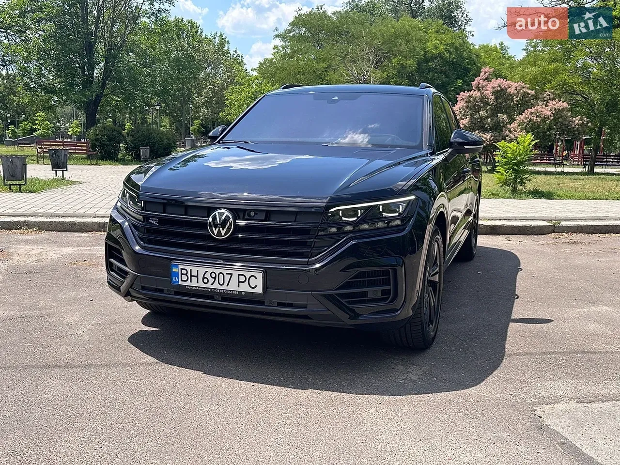 Volkswagen Touareg 2022 photo 2