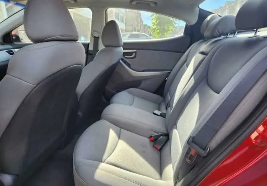 Hyundai Elantra 2011 photo 4