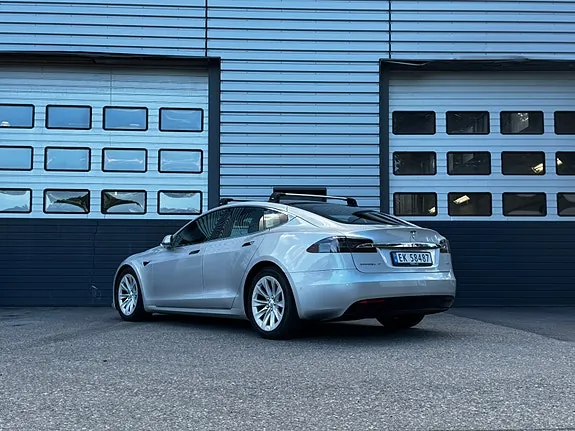 Tesla Model S 2017 photo 3
