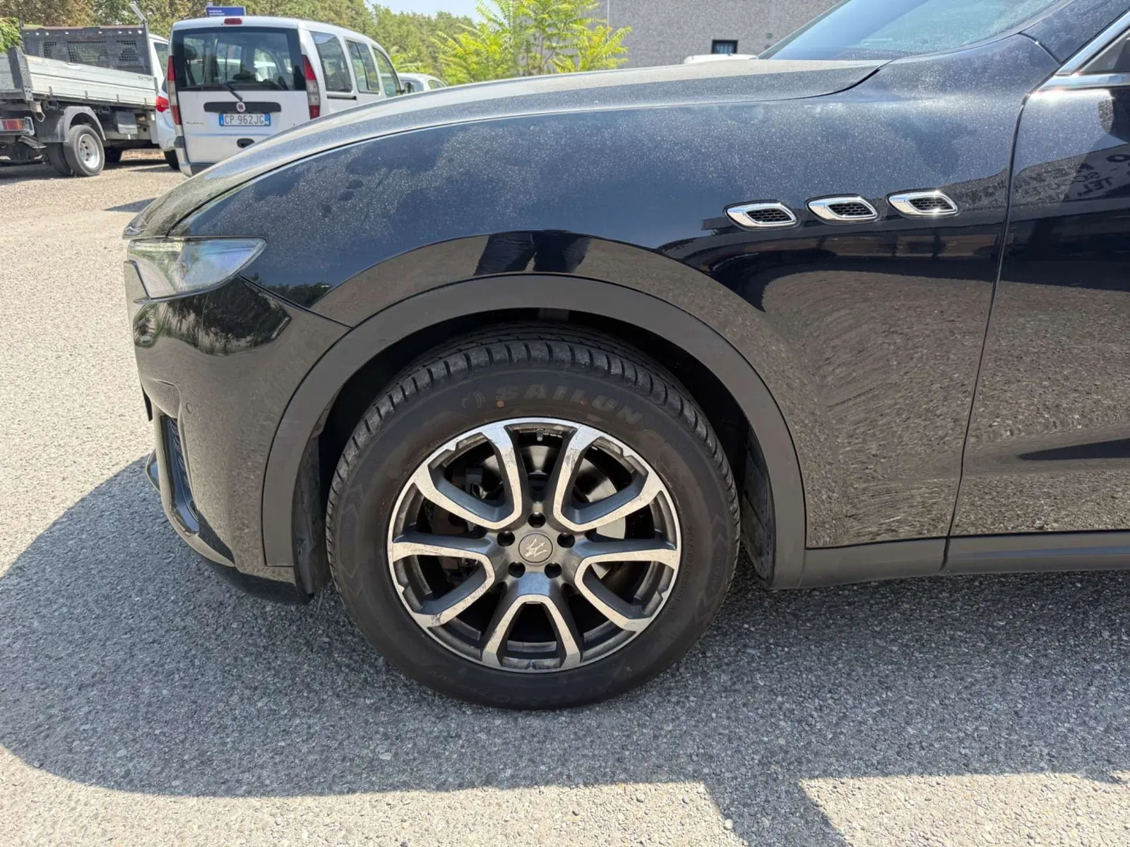 Maserati Levante 2016 photo 4