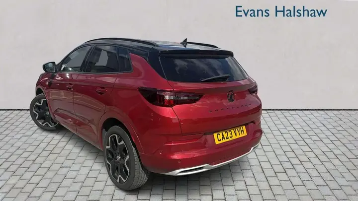 Vauxhall Grandland 2023 photo 2
