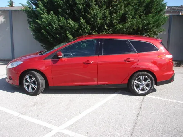 Ford Focus 2013 photo 2