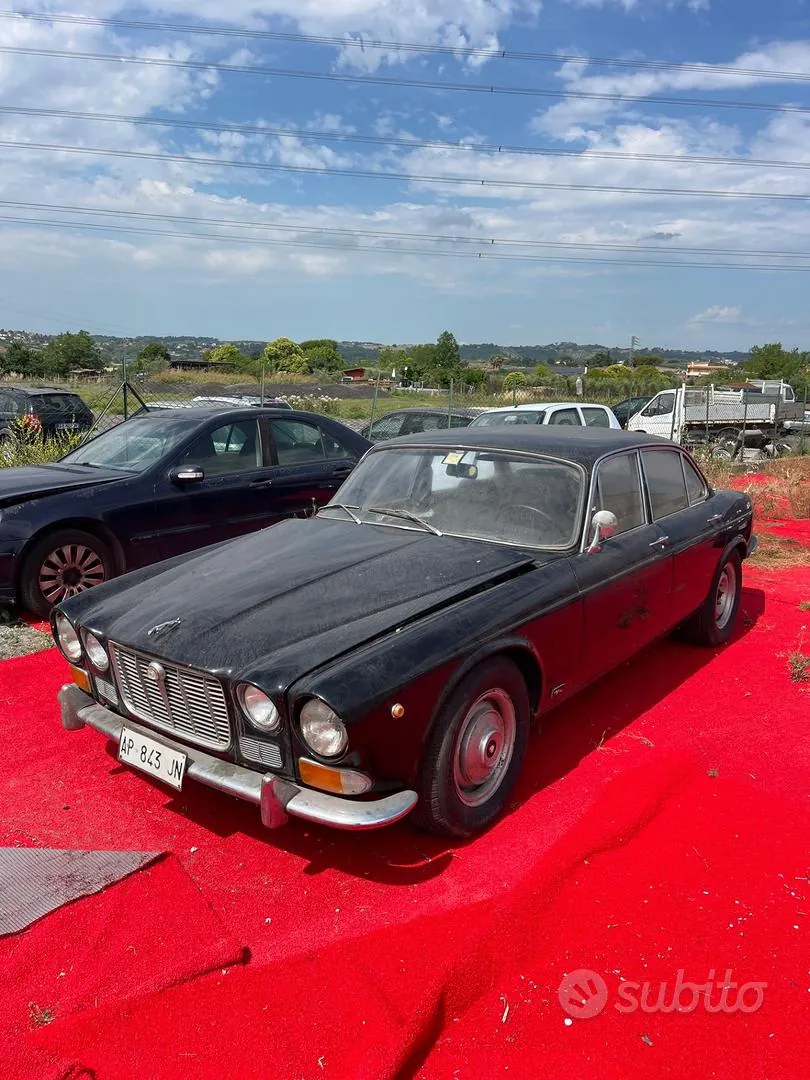 Jaguar Xj6