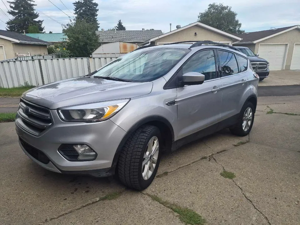 Ford Escape 2017 photo 2