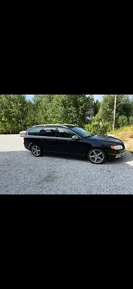 Volvo V70 2011 photo 2